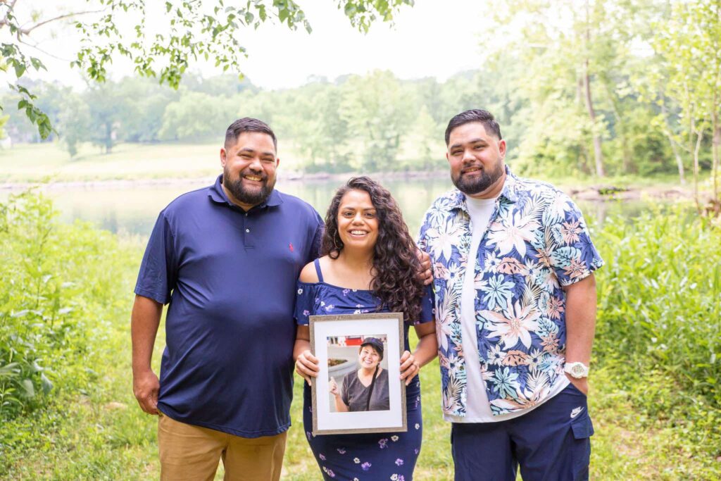 Adult children of a woman who passed away 1 week before their scheduled family reunion and subsequent  photo session. 